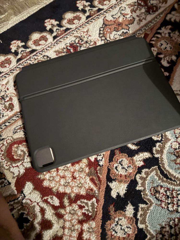 Продается срочно Клавиатура ipad 11 pro