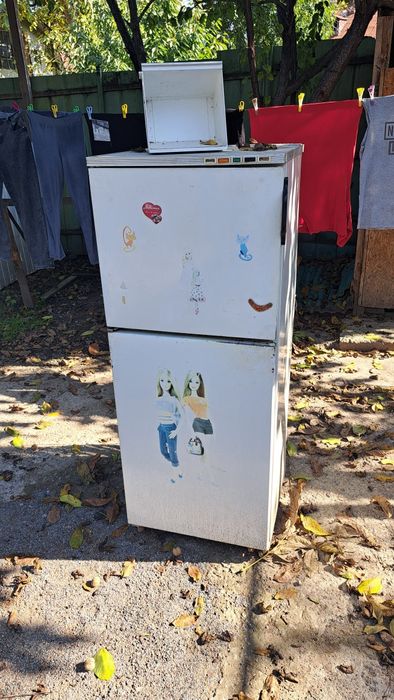 Холодильник советский