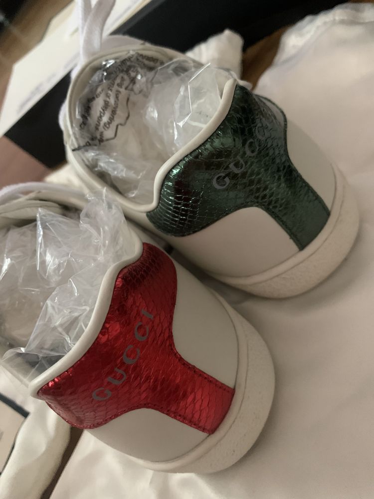 Sneakers Gucci - marimea 39 - in stare impecabila