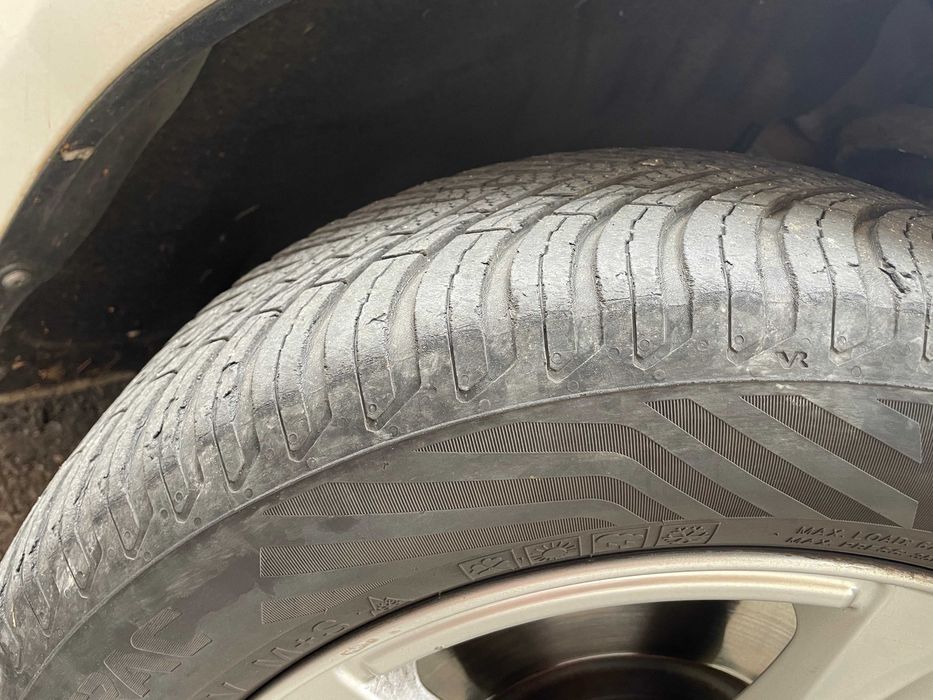 150 lei perechea - Anvelope 205/55 R16 - M+S - All Season - Vredestein