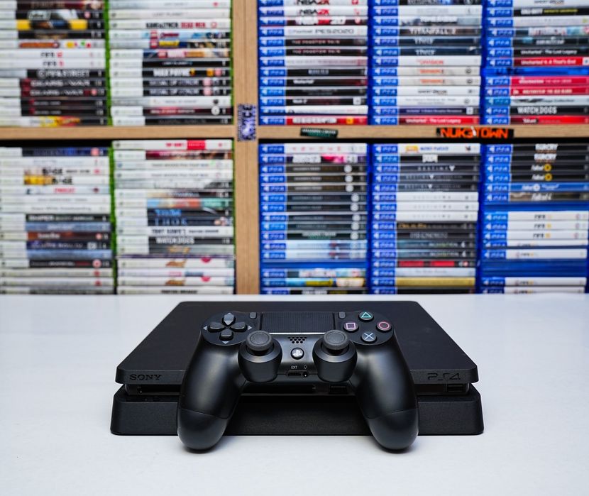 PlayStation 4 Slim , PS 4 cu maneta | Fgames