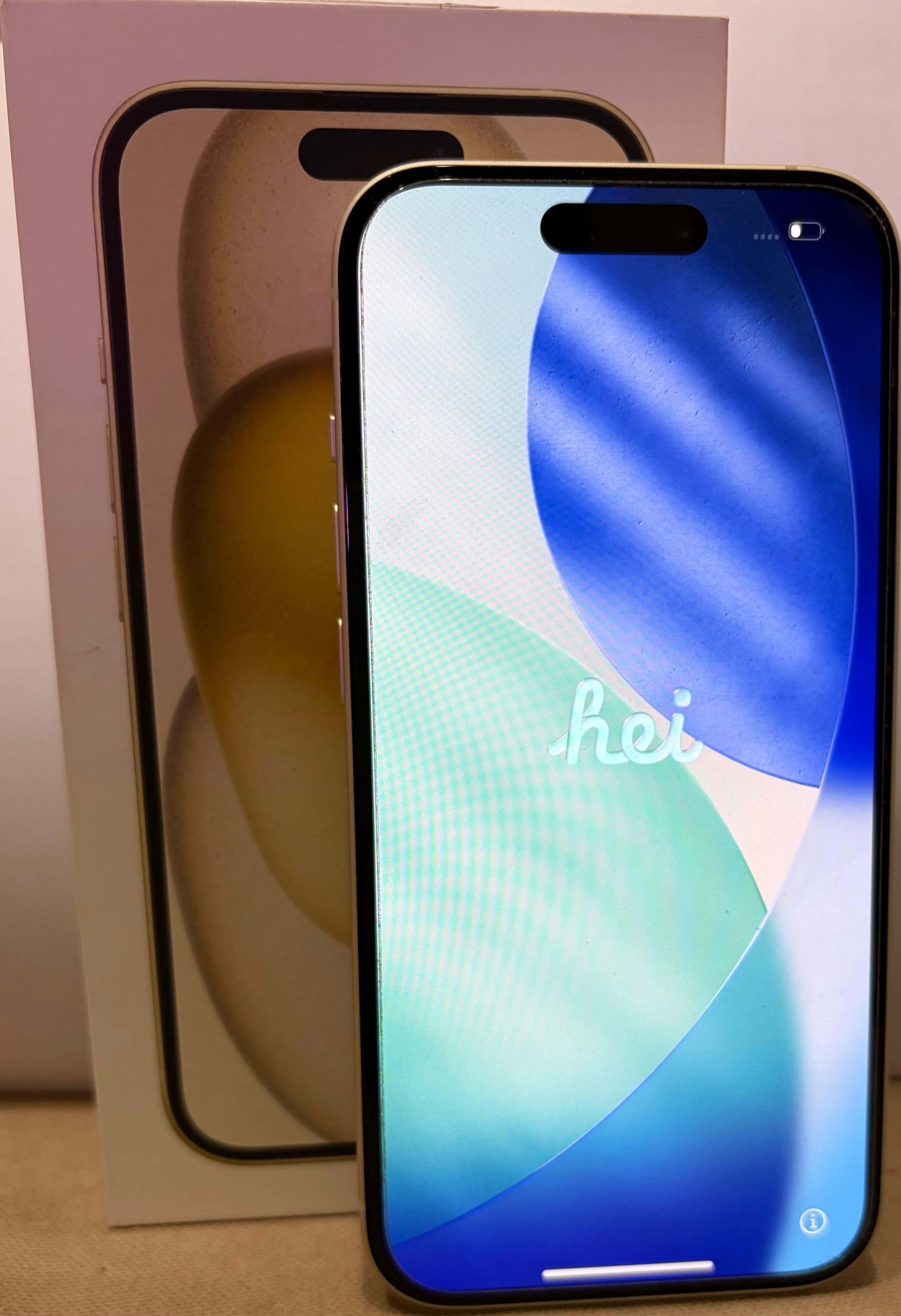 iPhone 15 - 128GB