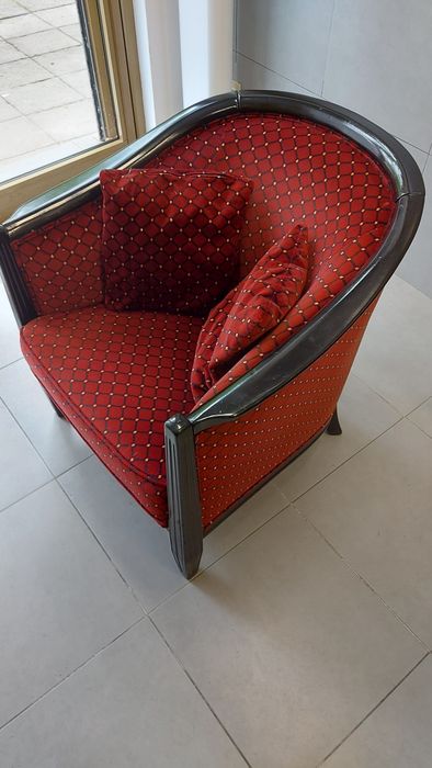 Продавам класическо кресло