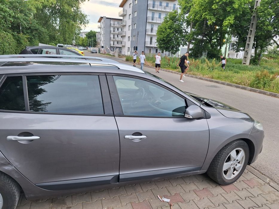 Vând Renault megane 3 ..2010 motor 1.5  380.000