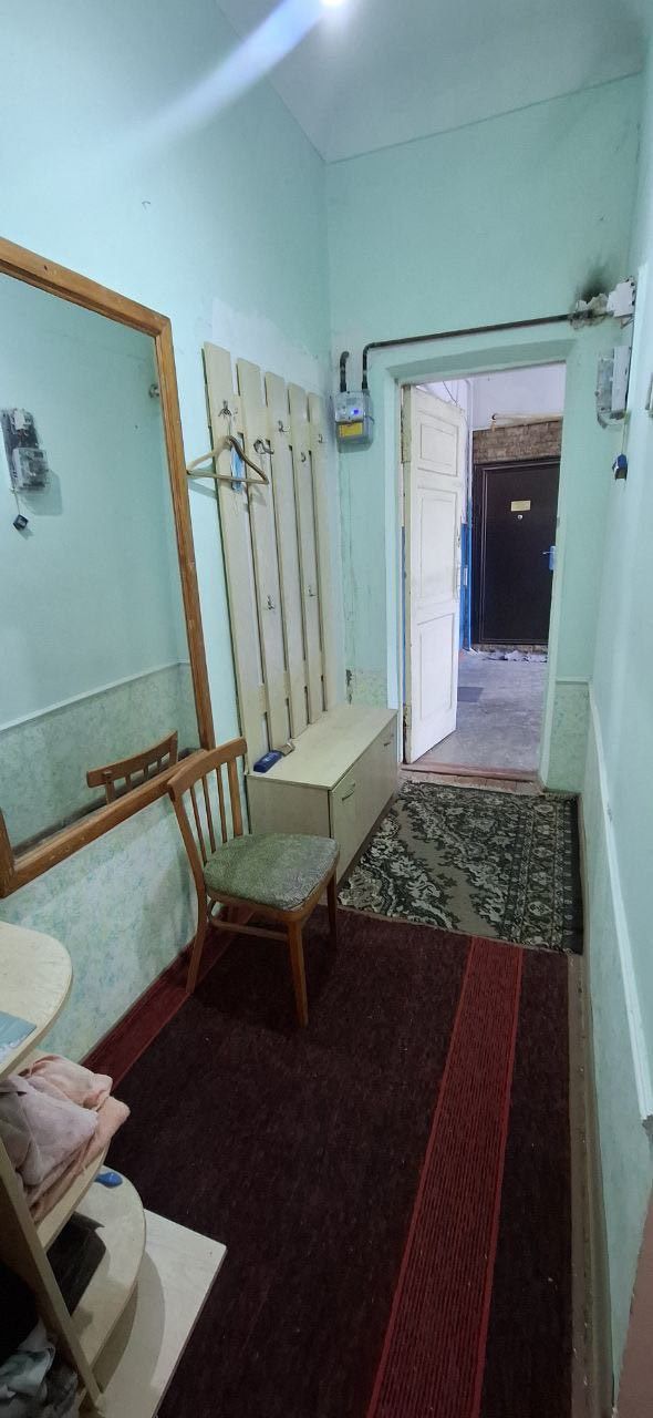 Продаётся 1 комнатная квартира в Чирчике