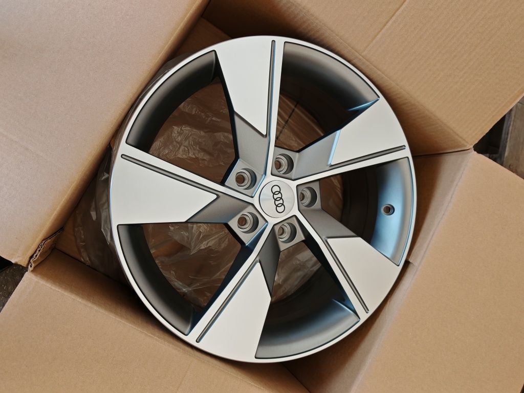 Vand jante de aliaj pentru Audi pe 17 marca rc wheels model 562