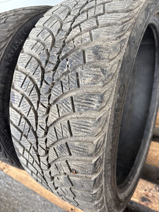 Anvelope iarna 255/35R19