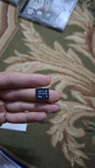 Карта памяти на PS Vita и Микро Сд