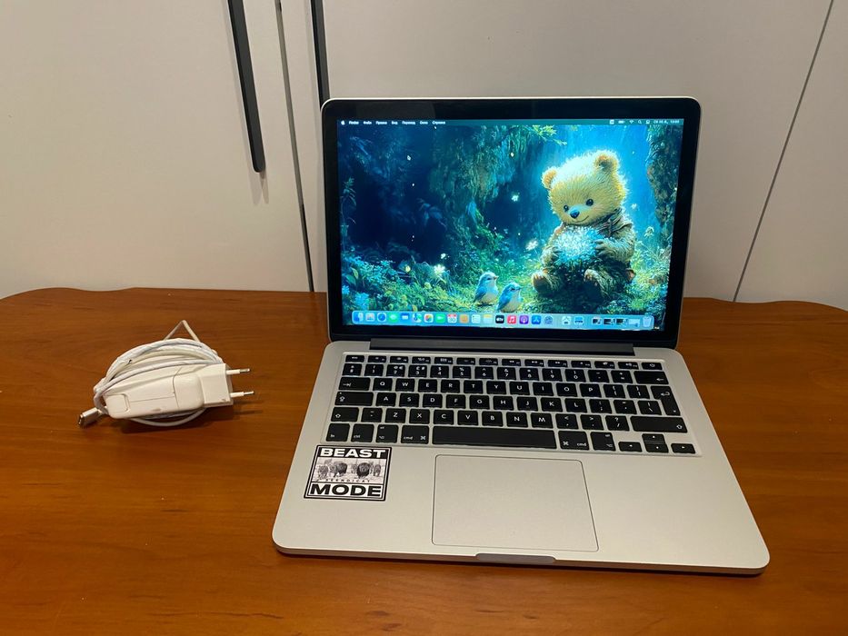 Macbook Pro c экраном Retina/Ретина/соазу готов к работе