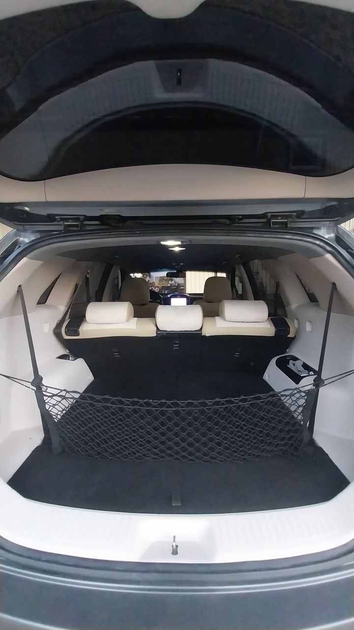 Kia Sorento sotiladi
