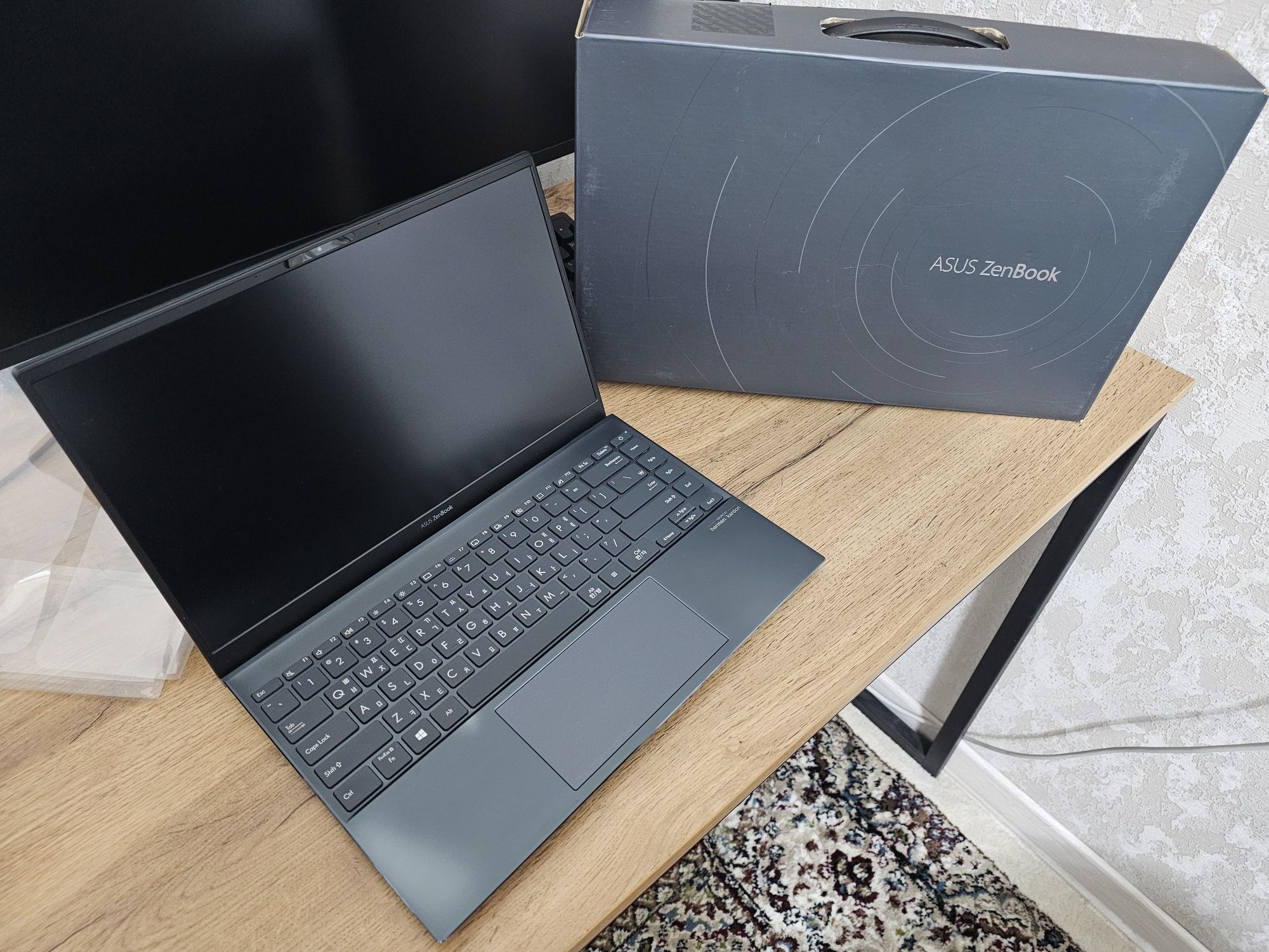 Asus zenbook Ryzen7 16/512