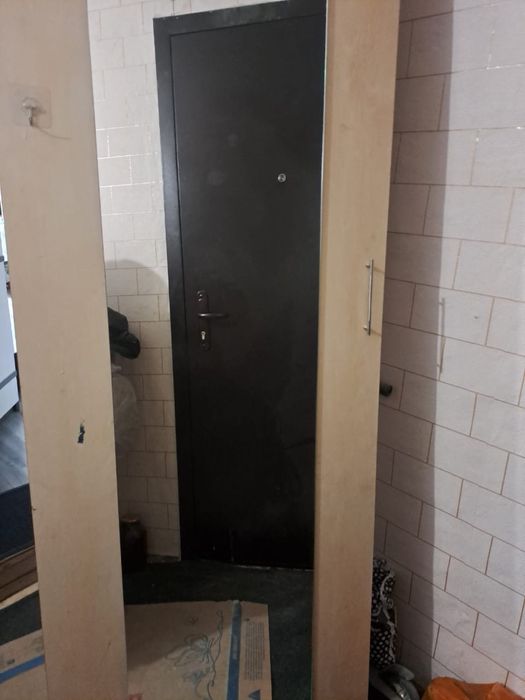 продам шкаф в прихожую