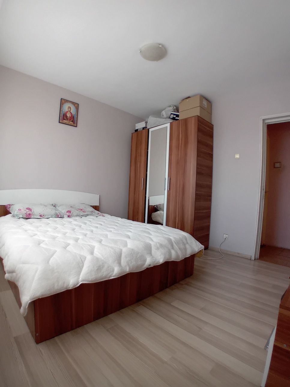 Vand apartament 3 camere