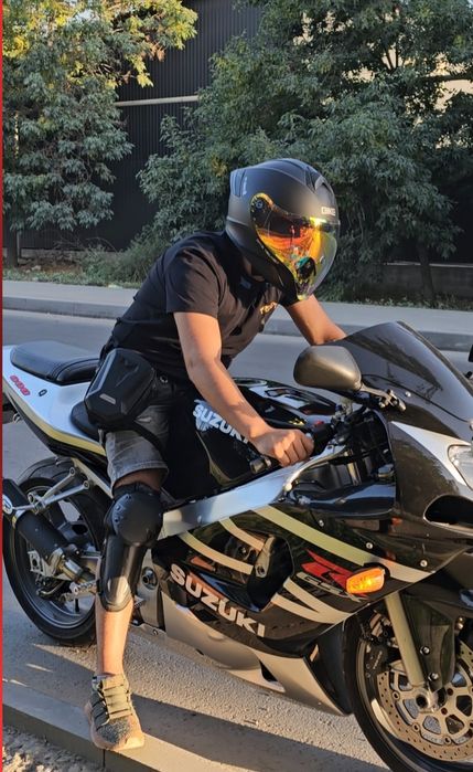 Продам мотоцикл сузуки