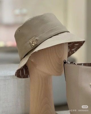 *C*el*ine * miu miu* dior памучни шапки