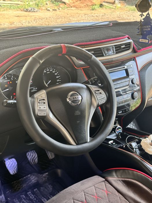 Самая экономичная для города, отличная компактная, ухоженная.