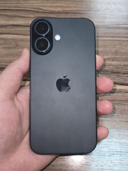 Продам IPhone 16 128 gb