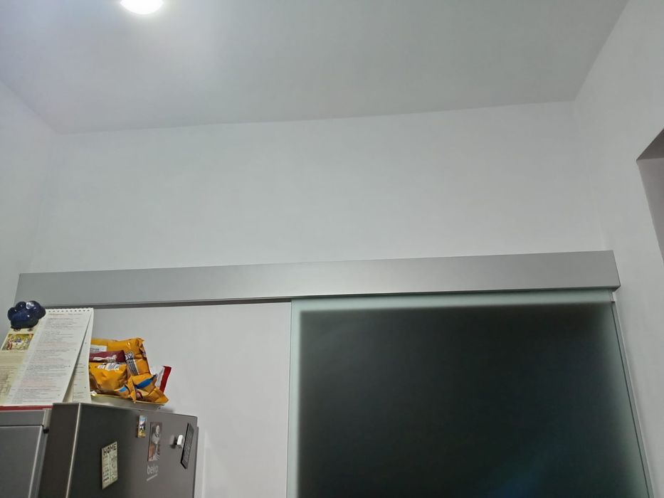 Usa glisanta din sticla