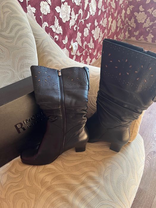 Продам сапоги  женские зима р 40