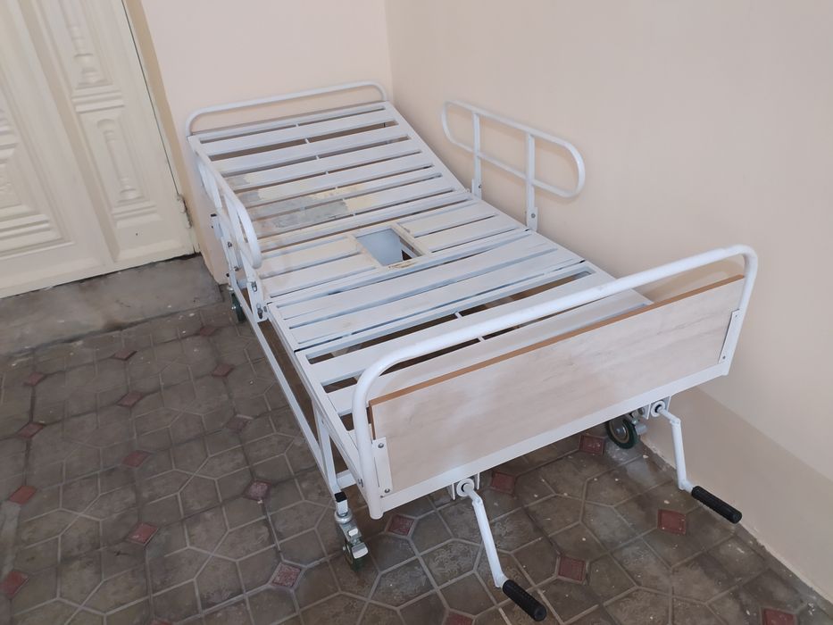 Продаётся многофункциональный медицинский кровать