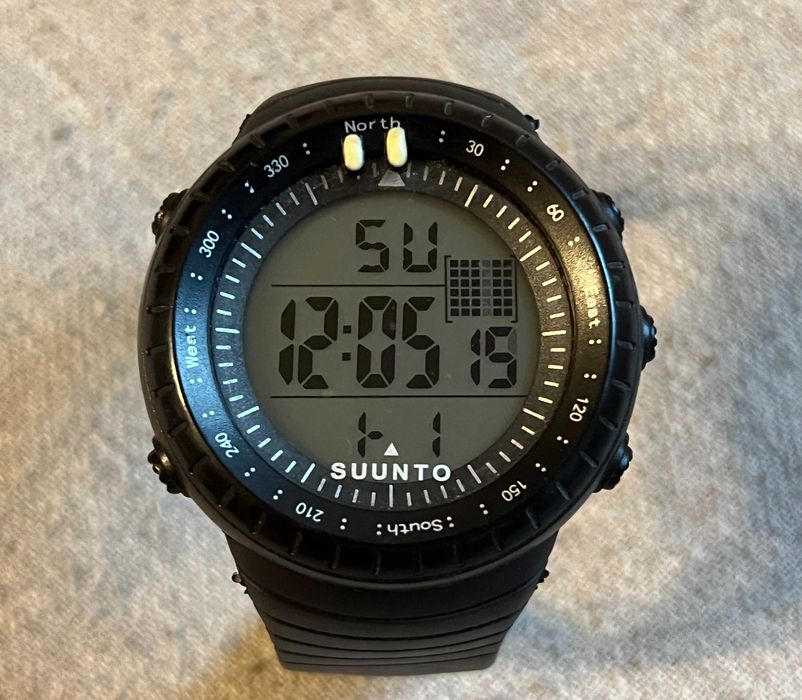 Ceas sport tip Suunto Ambit2 S funcțional ca nou proveniență militară