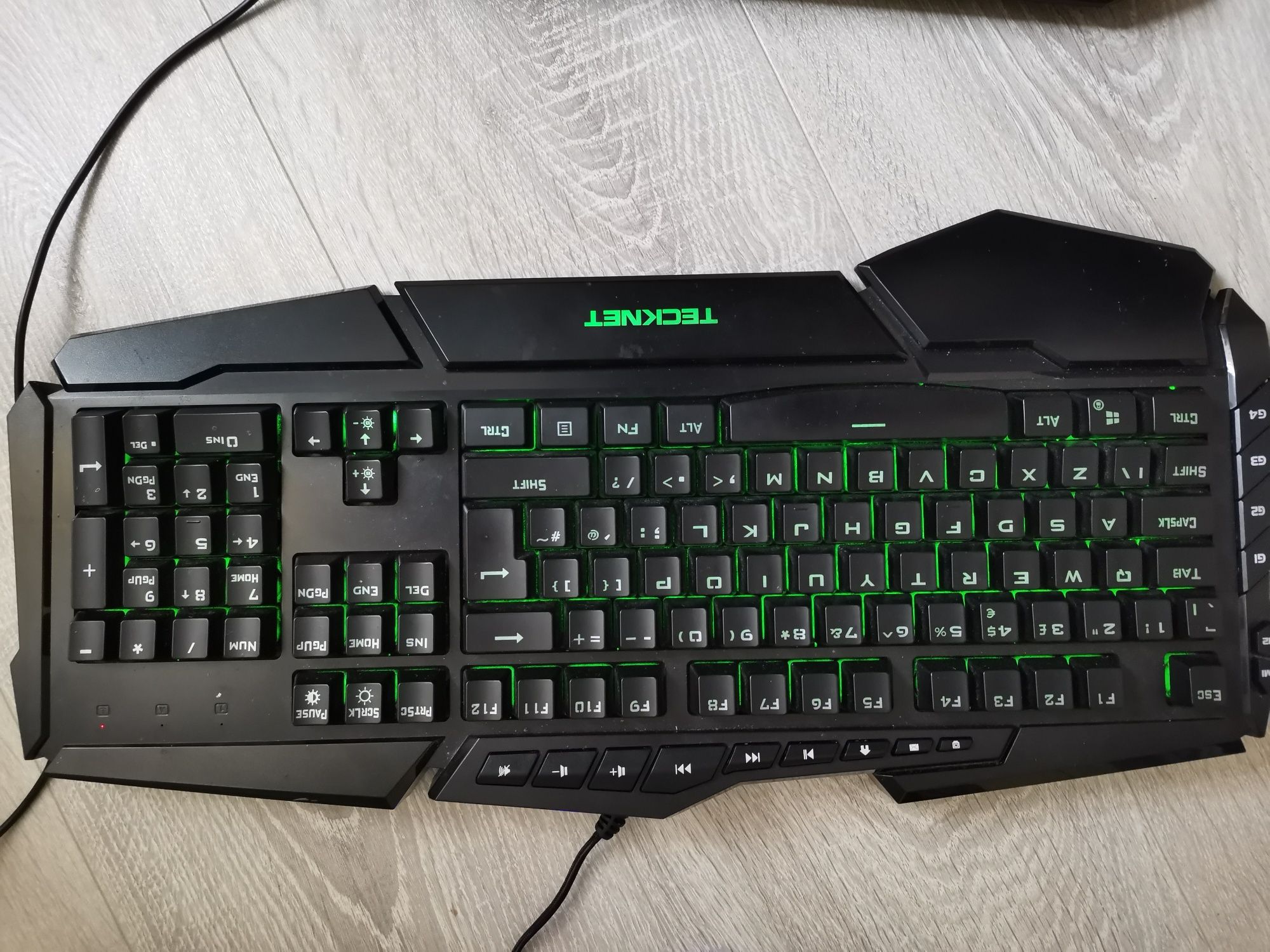 Tastatura profesionala si gaming