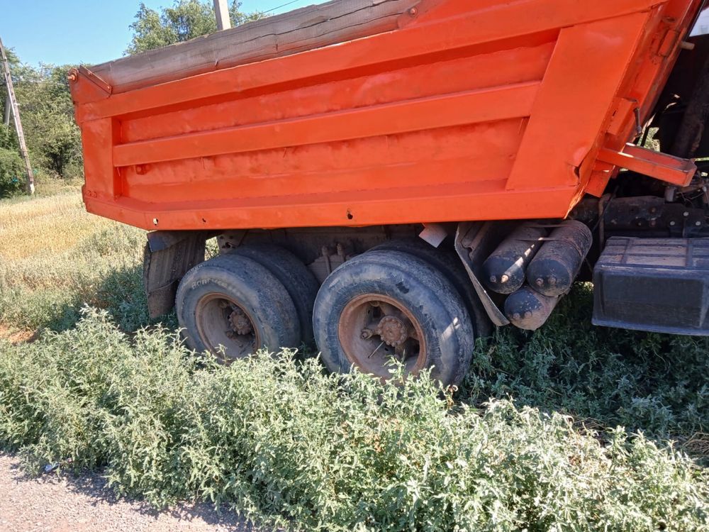 Продам камаз самосвал 10тонн
