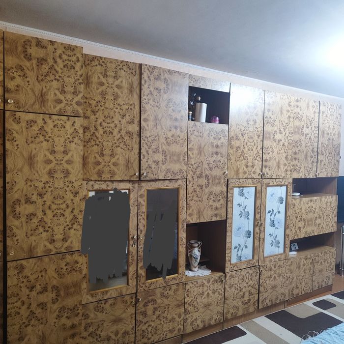 Отдам бесплатно стенку