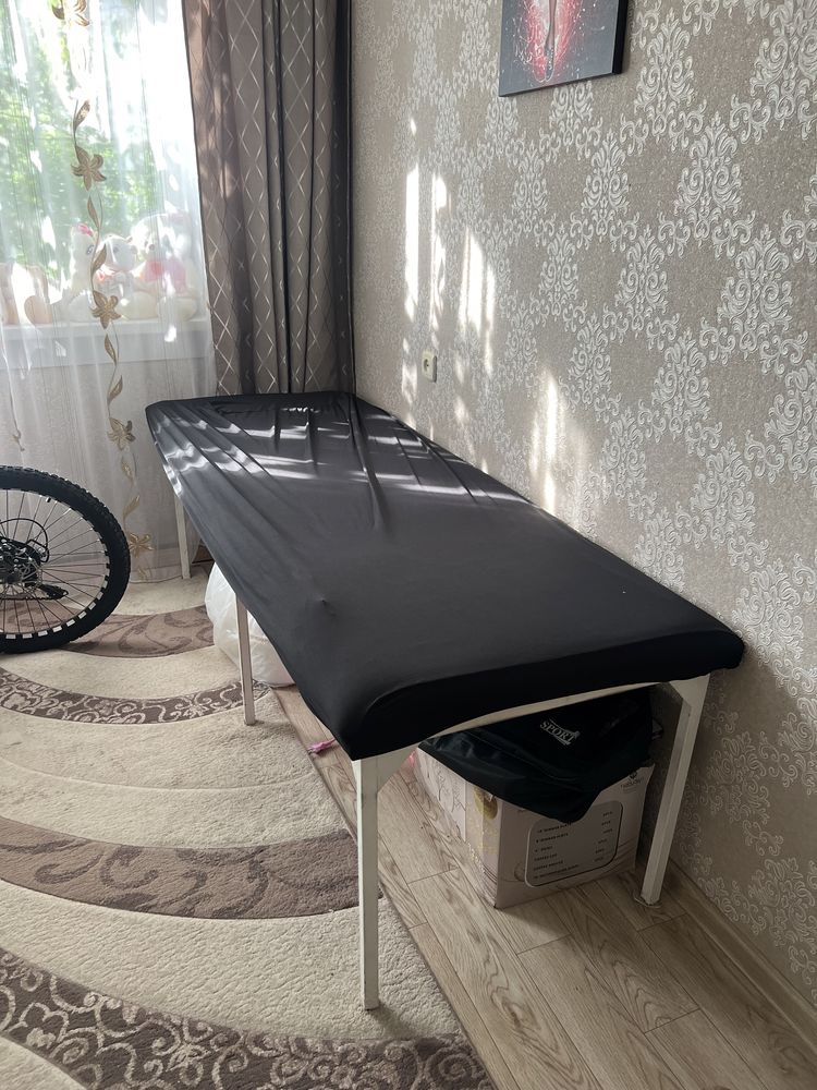 Продам железную медицинскую кушетку