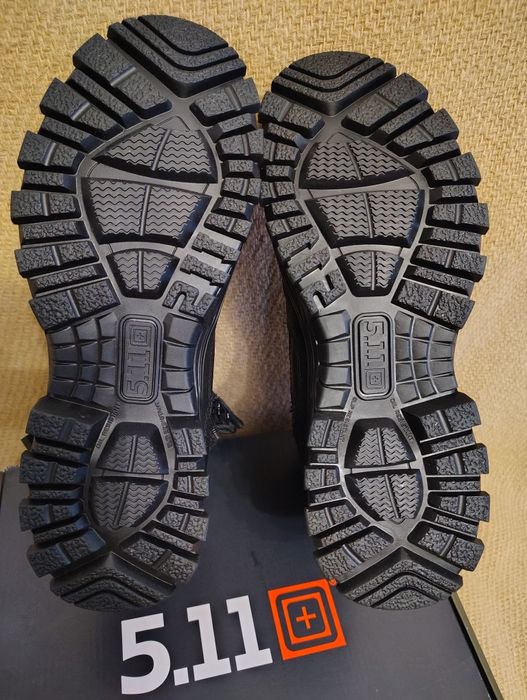 Bocanci piele tactici militari negri 5.11 noi 42.5