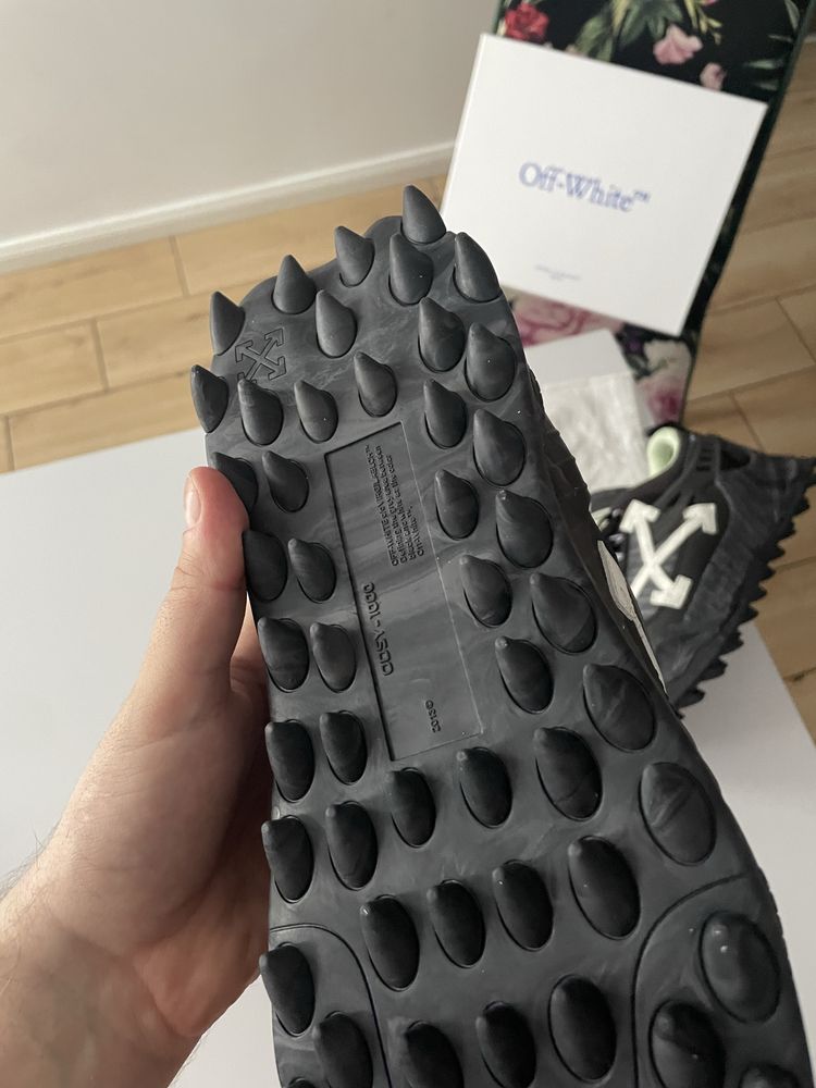 OFF White ODSY Dark Grey