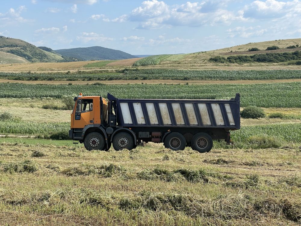 Iveco bascula 8x4