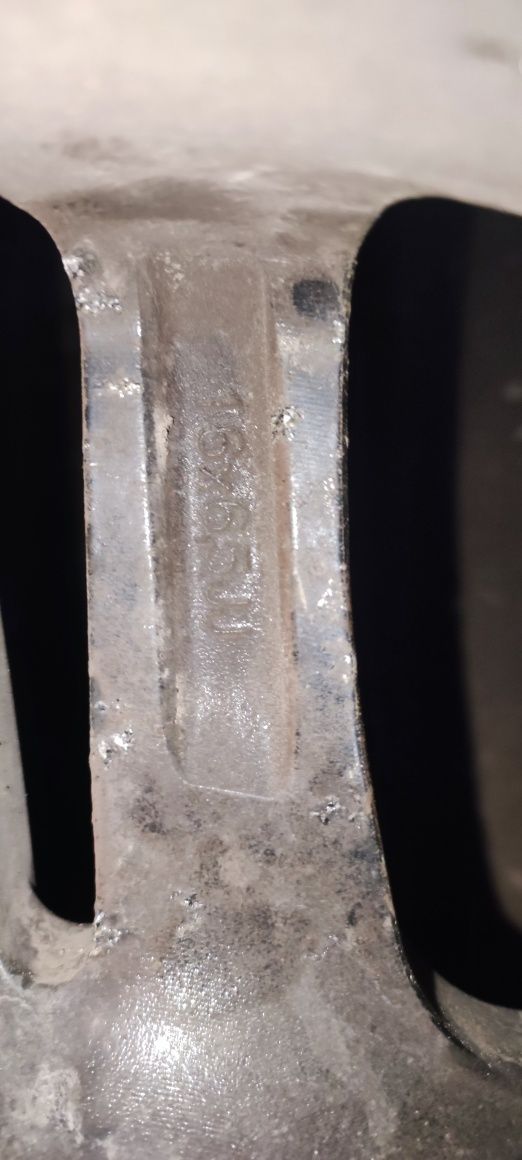 Продам 3 диска 5*112