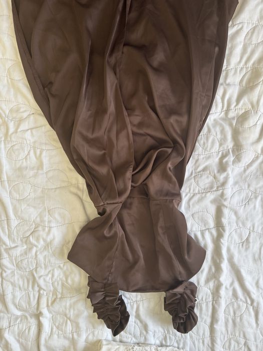 Коричневое платье корсет