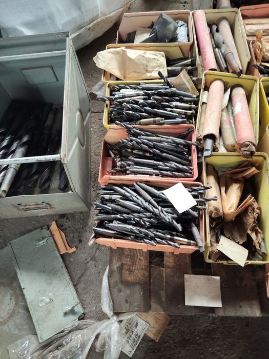 Burghie freze tarozi cutite strung conuri