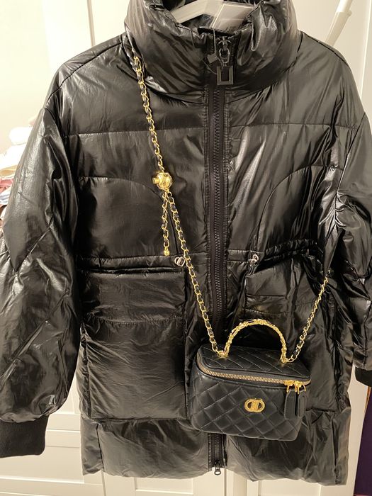 Продам куртку на синтепоне женскую размер 42