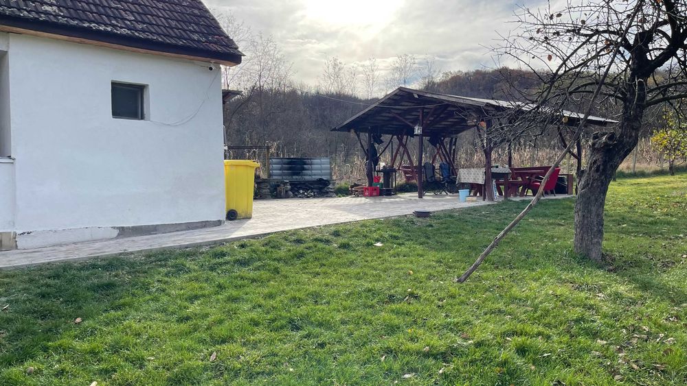 Inchiriez cabana de sarbatori (Craciun si Revelion)