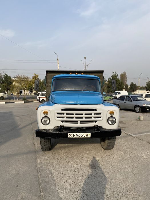 Zil 130 sotiladi