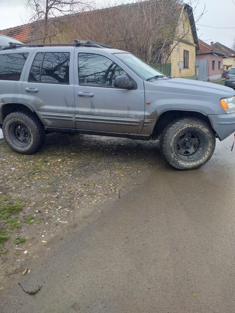 Jeep grad gkeroke telescoape