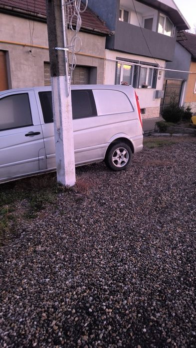 Vând Mercedes Vito 2004 6locuri sau schimb cu schela metalica/popi