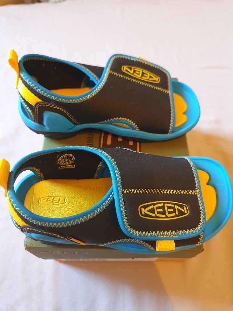 Детски сандали Keen нови 27/28 номер