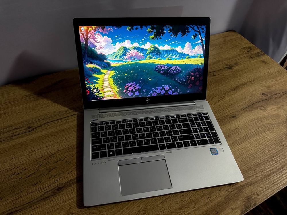 HP elitebook 240 ghz