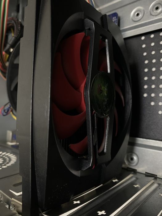 Продам игровой  компютер на intel core i3 2го поколения