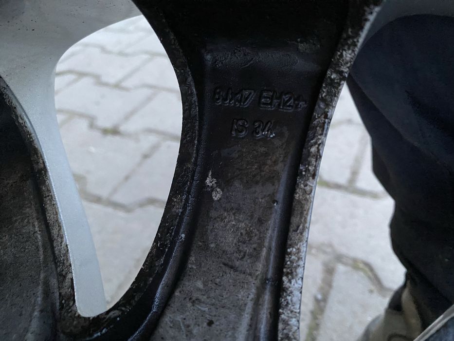 Jante R17 5x120 BMW ET34