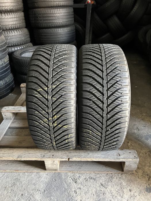 2 anvelope all season 225/45/17 Goodyear 6.5 mm!