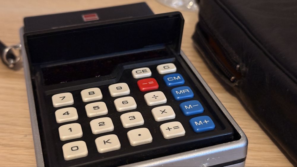 Calculator buzunar Sharp EL 814 led