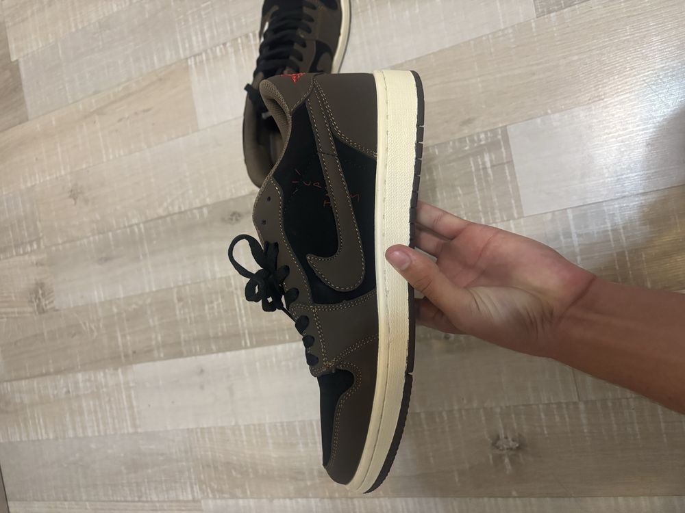 Travis Scott x Air Jordan 1 Low Cactus Jack