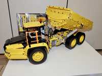 LEGO Technic - Transportor-basculanta articulata Volvo 6x6 (42114)