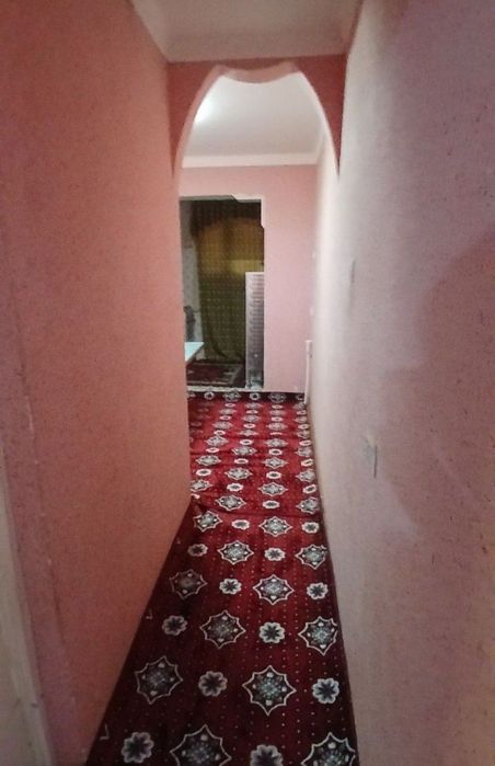 Chevarda 4 xonali uy sotiladi