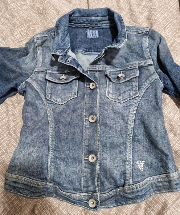 Детски якенца Guess за момиче